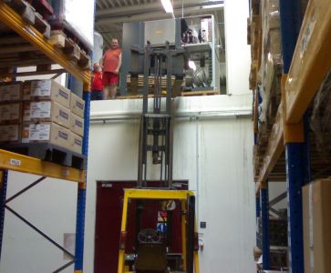 Stěhování klima jednotky do 1 patra