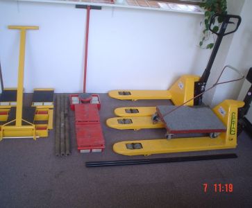 Speciální pojezdové nosiče na manipulaci s těžkými břemeny do 16tun